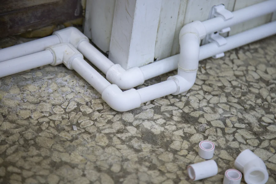 What To Do Before Calling A Handyman For Plumbing Help in Los Angeles CA